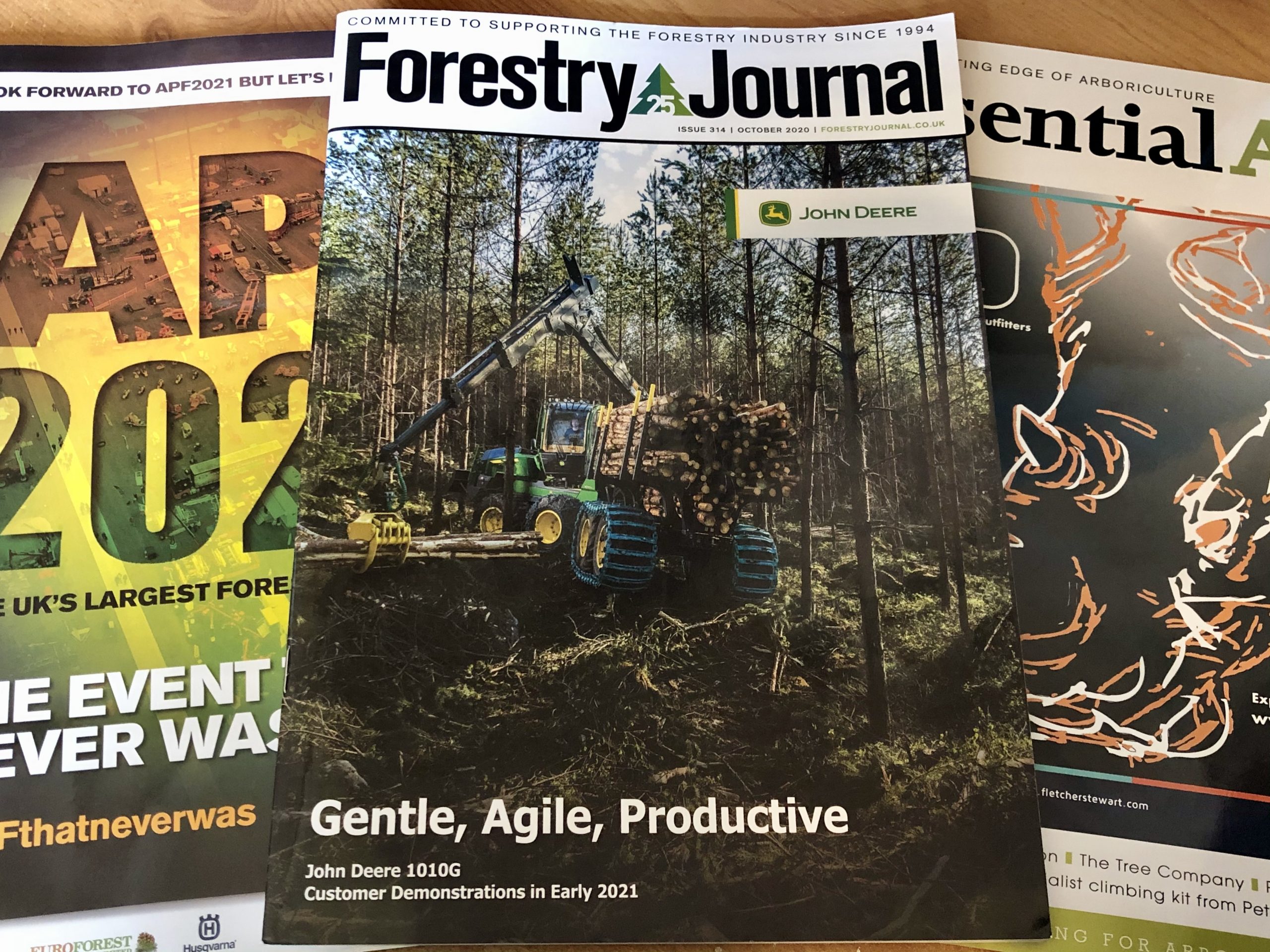 Forestry Journal, October 2020 – Bandit SG-40 opening the edition!